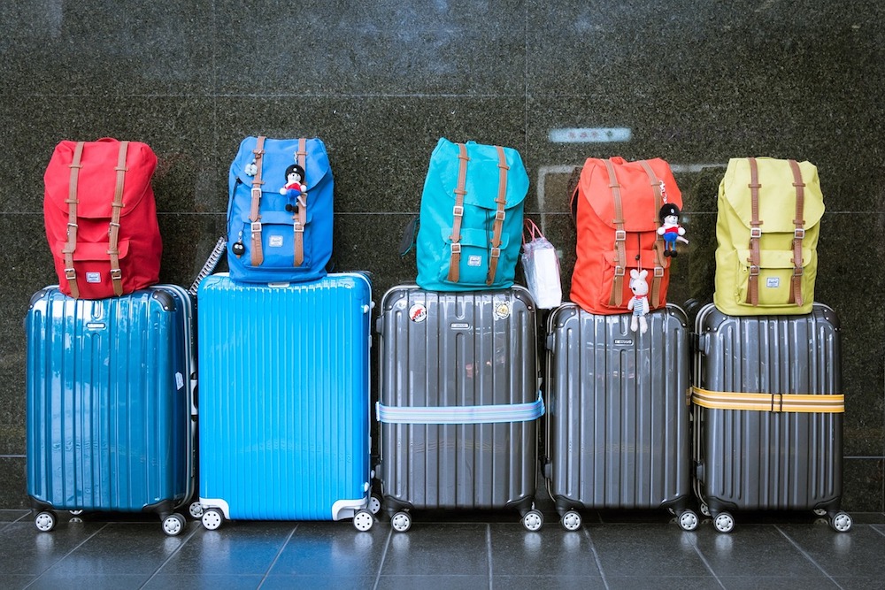 Llegar al destino y que te esperando tu equipaje: Así es #MiMaletaFeliz, de Seur - El Peque Viajero